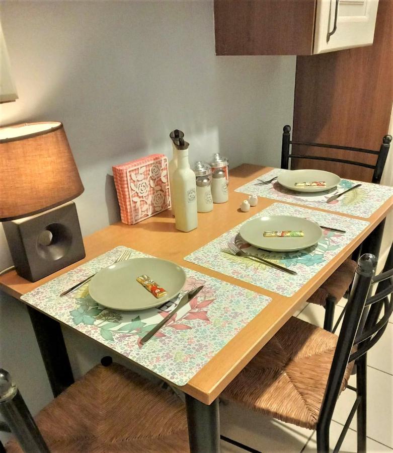 Beautiful Apartment In Koukaki! Atene Esterno foto